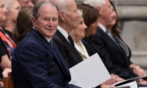 Na pohreb bývalého viceprezidenta Cheneyho nebol pozvaný prezident Trump, prišiel Biden aj Pence