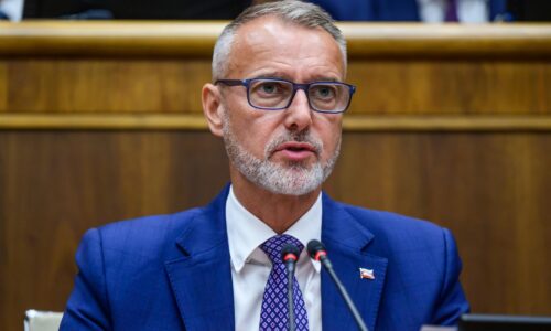 Raši odcestoval do Ríma. Cesta prinesie podpis memoranda s Talianskou obchodnou komorou