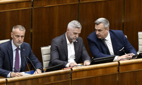 Po bitke čakajú poslancov veľké zmeny. Pribudne diskrétna zóna, za nevhodné oblečenie dôjde k vykázaniu