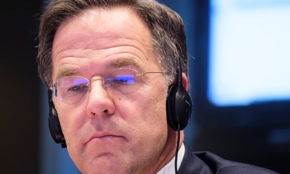 Politico: V Európe sú nespokojní s Markom Ruttem