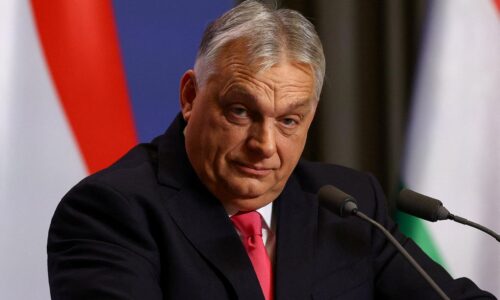 Orbán dva mesiace pred voľbami pripomenul Maďarom priaznivé opatrenia vlády