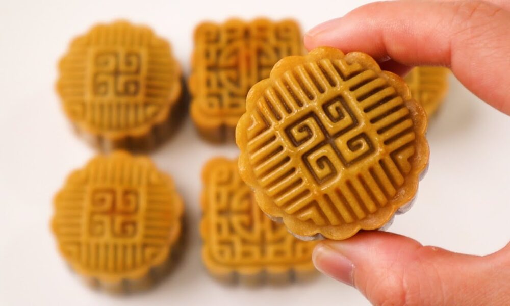 Best Mooncake recipe! (Great tips inside) Most delicious I ever eaten