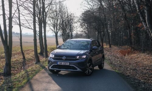 Levná auta Volkswagen stále umí. T-Cross překvapí nejen prostorem, ale i cenou