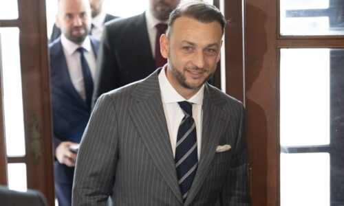 Spor Šutaja Eštoka novela neovplyvní, reaguje rezort vnútra na SaS. Odmieta, že by zmena súvisela s ministrom
