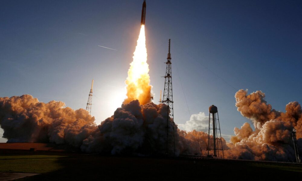 Ľudia po 54 rokoch vyrazili na cestu k Mesiacu. Štyria astronauti ho pri historickej misii obletia