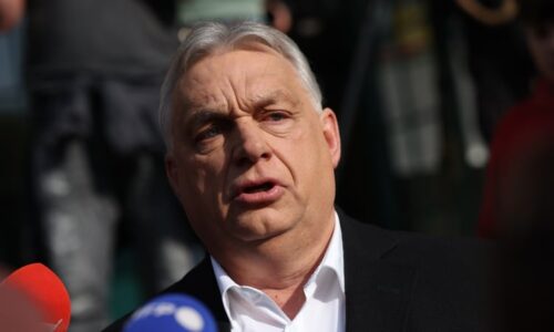 Orbánův konec obnažuje limity populismu, píše CNN. Maďarskému premiérovi došli nepřátelé