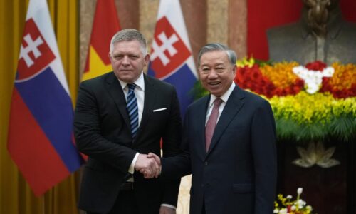 Fico ukončil trojdňovú oficiálnu návštevu Vietnamu