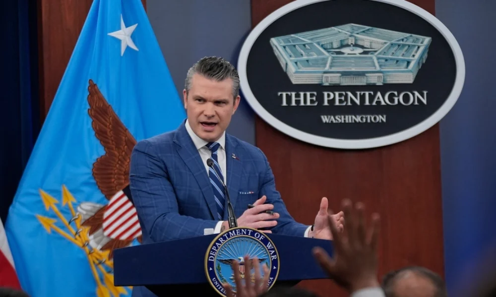 Politico: Šéf Pentagonu opäť vynechá summit v Ramsteine
