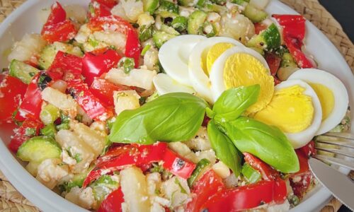 Es ist so lecker, dass es jeder nachkochen sollte. Ein einfaches leckeres Salatrezept für jeden Tag.