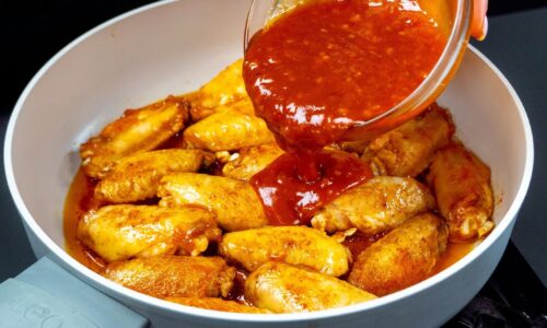 Everyone is looking for the recipe for these chicken wings! Simple and delicious