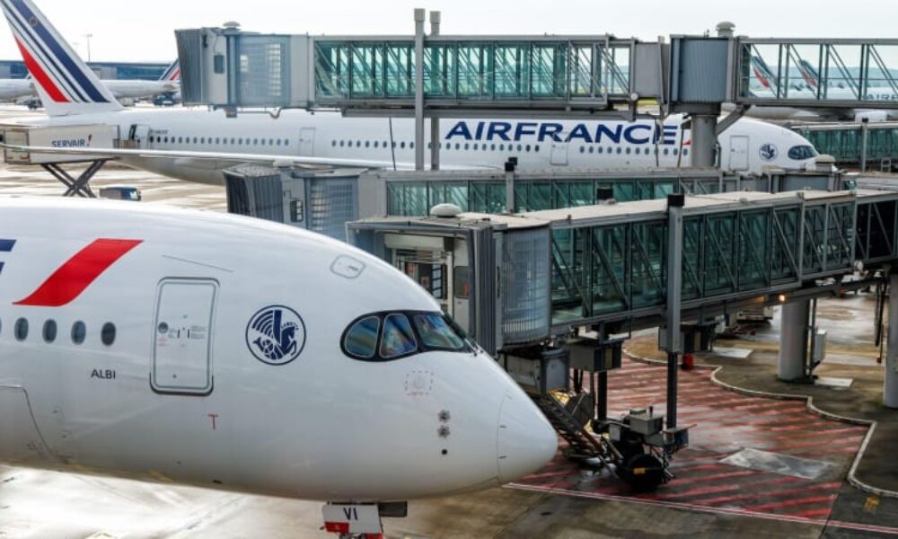 Drahé letenky, zrušené lety a co bude dál? Tři scénáře turistické sezóny v Evropě