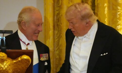 Král Karel III. si při večeři dělal z Trumpa legraci. Británie – USA 1:0, píše britský tisk