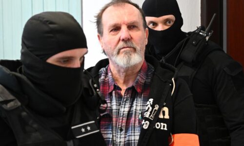 Mimoriadna správa o poplatkoch u lekárov, Cintula je terorista a spor ministra so sudcom (Brífing HN)