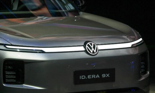 Volkswagen znížil prevádzkový zisk o 14 percent. Na vine sú clá, globálna neistota a konkurencia z Číny