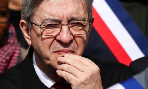 Francúzsky ľavičiar Mélenchon štvrtýkrát kandiduje na prezidenta