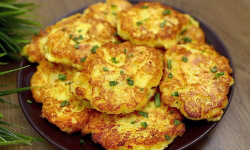 Ein einfaches Rezept für Kartoffelkoteletts. Schnell und lecker!