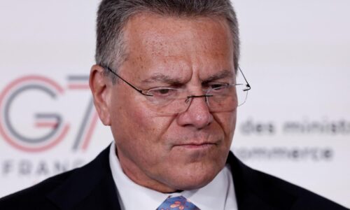 EÚ a USA nedosiahli kompromis v otázke ciel. Šefčovič vyzval americkú stranu, aby sa vrátila k dohode z leta
