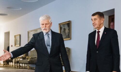 Pavel ostře o summitu NATO: Jestli nepojedeme spolu s Babišem, podám kompetenční žalobu