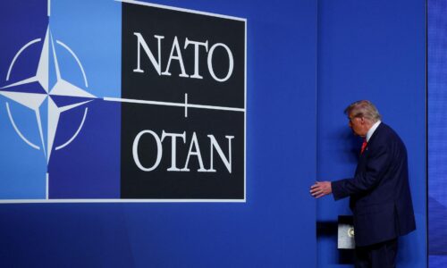 Bývalý tajomník NATO vyzval na vznik novej aliancie demokratických štátov. Potrebujeme nového lídra, hovorí