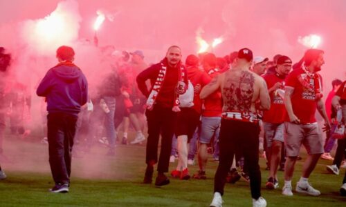 Opozice podporuje návrh na skenování obličejů na stadionech. Piráti ale mají podmínky
