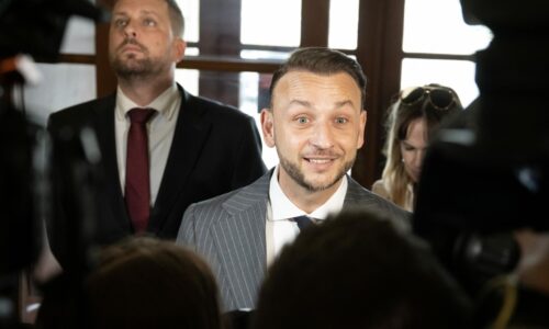 Šutaj Eštok nerozumie, prečo ombudsman Dobrovodský otvára tému registrácií cirkví