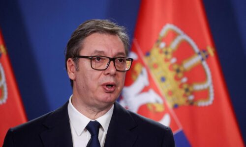 Voľby v Srbskú budú medzi koncom septembra prvou polovicou novembra, oznámil Vučič