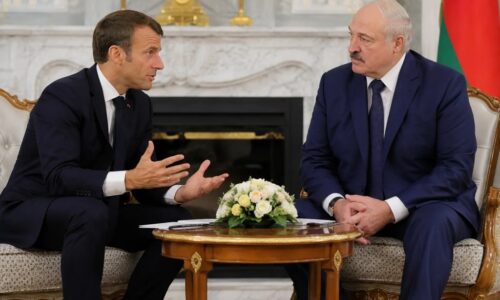 Lukašenko a Macron sa telefonicky rozprávali z iniciatívy Francúzska