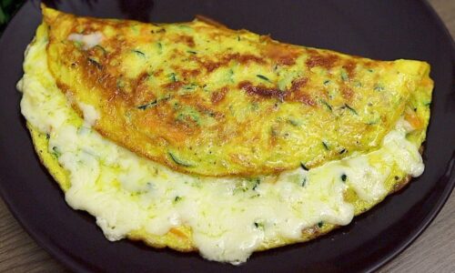 Schnelles, einfaches und leckeres Frühstück! Zucchini-Omelett.