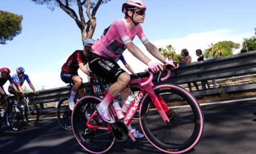 Vingegaard sa stal celkovým víťazom Giro d‘Italia, v záverečnom šprinte v Ríme triumfoval Talian Milan