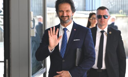 KDH predložilo návrh na odvolanie ministra obrany Kaliňáka