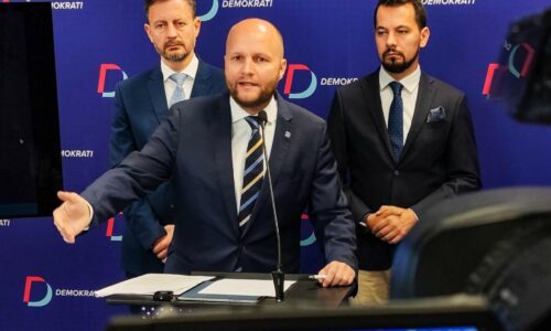 Demokrati sa nepozerajú len na Progresívne Slovensko. Naď priznal rokovanie s ďalšou stranou