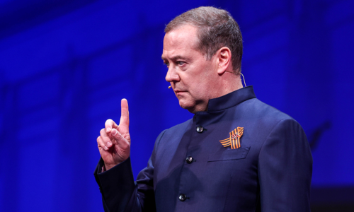 Dmitrij Medvedev o interakciách so západnými elitami