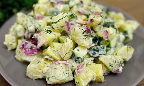Einfaches Kartoffelsalat-Rezept. Nährend und lecker!