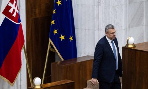 Národniari si ľudí na odchod z rezortu vyhliadli už dávnejšie. Kuffa potvrdil záujem o Tarabovo miesto