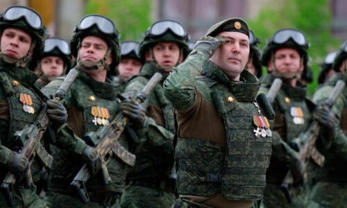 Na Ukrajine bojuje 700-tisíc vojakov, prezradil Putin. Viac ako 225-tisíc Rusov padlo