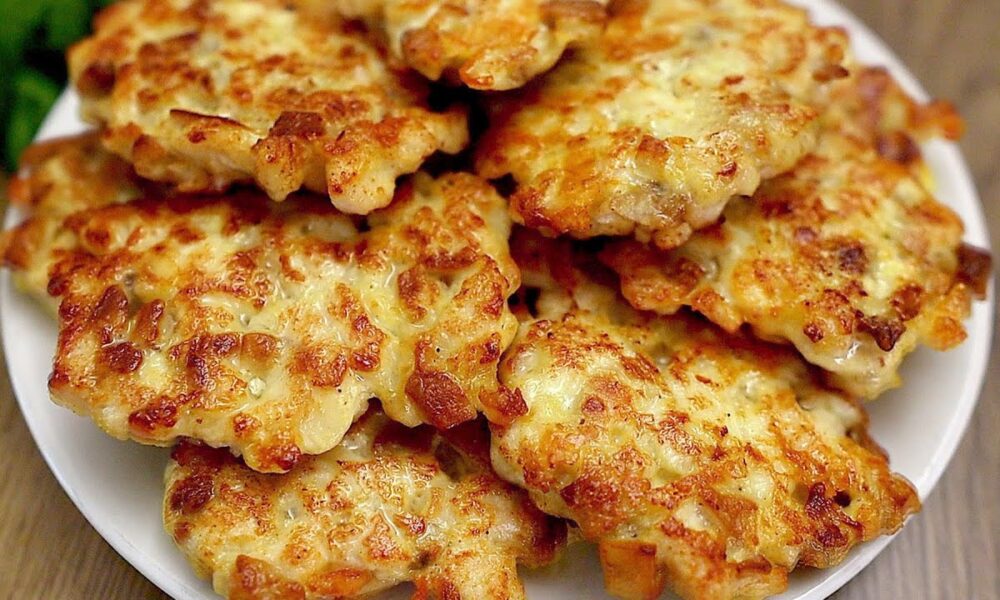 Rezept für gehackte Hähnchenschnitzel mit Pilzen. Sehr lecker!
