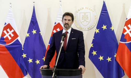 Slovenský plán zvyšovania výdavkov na obranu je dôveryhodný, tvrdí Kaliňák. V Ankare neočakáva väčšie hádky