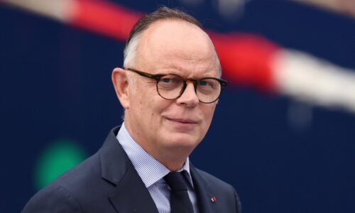 Le Penová svojou kandidatúrou popiera vlastné postoje, reaguje expremiér a kandidát na prezidenta Phillipe