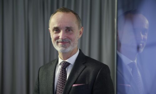 NKÚ hlási problémy s kontrolou firmy DMD Group. Valášek vyzýva Kaliňáka, aby nariadil sprístupnenie dokumentov