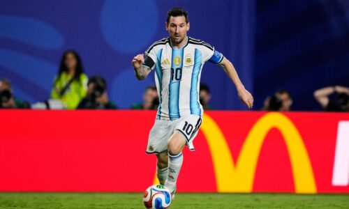 Lionel Messi vytvoril nový rekord a vzápätí školil rozhodcu zo slušnosti: Nesprávaj sa neúctivo!