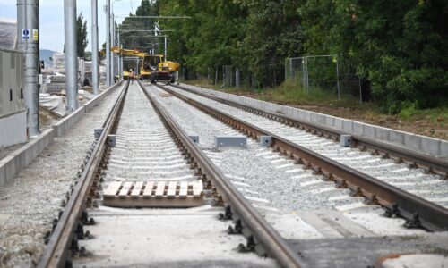 Úrad pre verejné obstarávanie opäť zasiahol do veľkého železničného tendra, ŽSR musia znovu preveriť víťaza