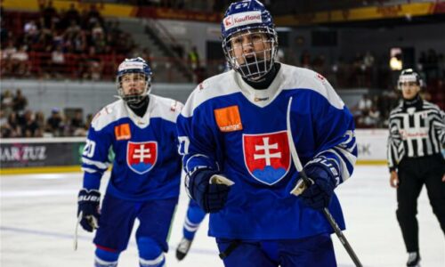 Osemnástka trénera Štolca už trénuje, v auguste ju čaká prestížny Hlinka Gretzky Cup v Kanade