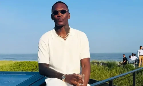 Israel Adesanya: Ak sa Conor McGregor rozhodne vrátiť, len jediný súper dáva zmysel