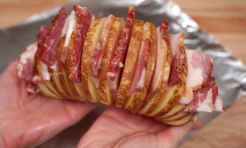 Einfaches Rezept für Kartoffeln zum Abendessen.Ein schnelles und einfaches Rezept für das Abendessen
