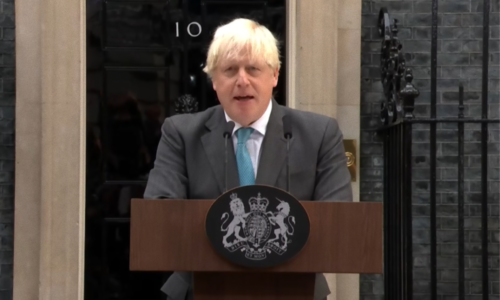 Boris Johnson označil úbytek bělošského obyvatelstva za „požehnání“ a vyzval k „rasovému mísení“ s cílem vymazat evropské rodové linie
