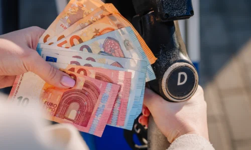 Ropa zdražuje pre 39 kilometrov mora: Úzky prieliv rozhoduje o cene benzínu aj vašej hypotéky