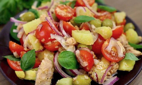Einfacher und leckerer Kartoffelsalat mit Thunfisch! Salat in 5 Minuten!