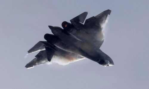 Pri Moskve sa zrútila najnovšia ruská stíhačka, pilot sa katapultoval
