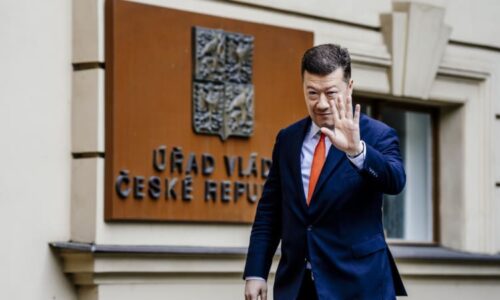 GLOSA: Prezident může odvolat vládu, hlásal Okamura. Může to teď udělat Pavel Babišovi?
