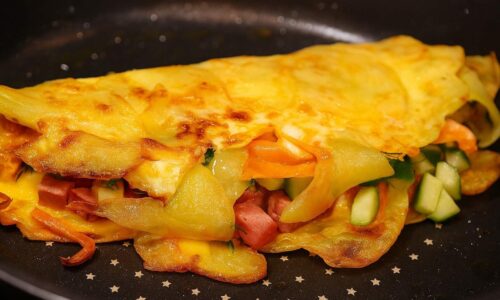 This golden stuffed omelette is the perfect quick meal idea for breakfast